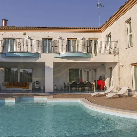 Trulli & Dimore - Papanice * Noci